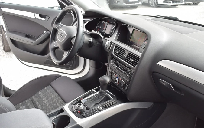 Audi A4 cena 45800 przebieg: 234193, rok produkcji 2015 z Chełmża małe 529